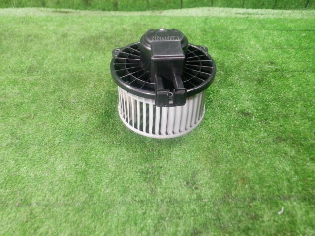 【中古】中古部品 インプレッサ GP7 ヒーターブロアモーター 【3330420100-230828000167900】