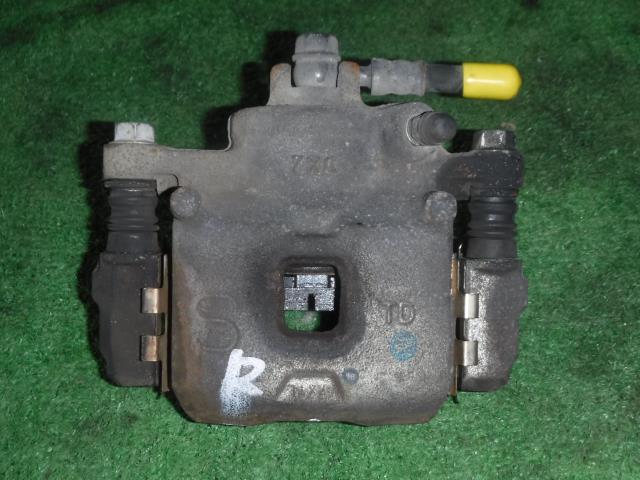 【中古】中古部品 エブリィ DA17V 右フロントキャリパー 【3330450100-230819000144330】