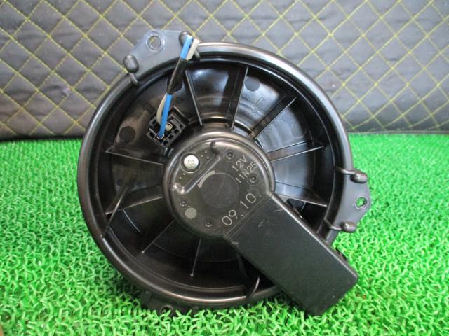 【中古】中古部品 ミライース LA300S ヒーターブロアモーター 【3330660100-000022...