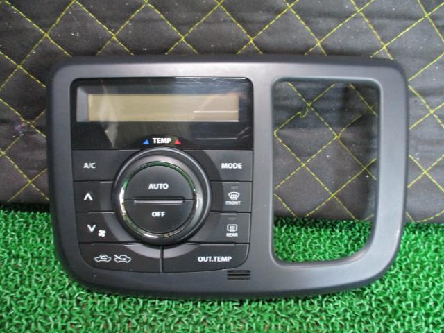 【中古】中古部品 モコ MG33S A/Cスイッチパネル 【3330660100-000023321460900】