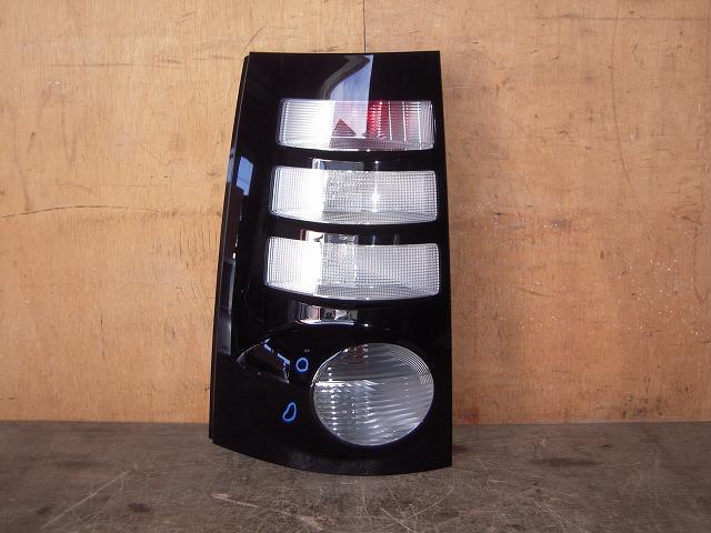 【中古】中古部品 シエンタ NCP81G 左テールランプ 【3310050100-001648086715600】