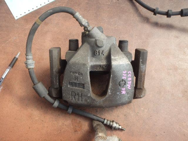 【中古】中古部品 ビアンテ CCEFW 右フロントキャリパー 【3331010800-000021342944330】