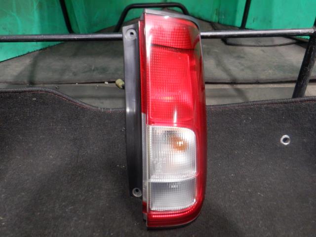 【中古】中古部品 KEI HN22S 右テールランプ 【3340140100-000023463315500】