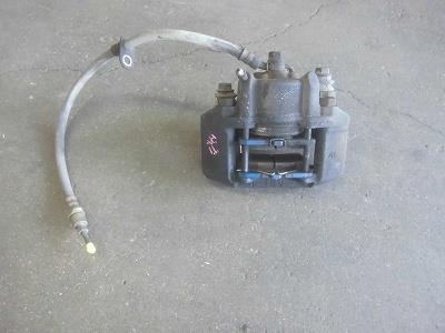 【中古】中古部品 ハイゼット S200P 左フロントキャリパー 【3340180100-230908000244360】