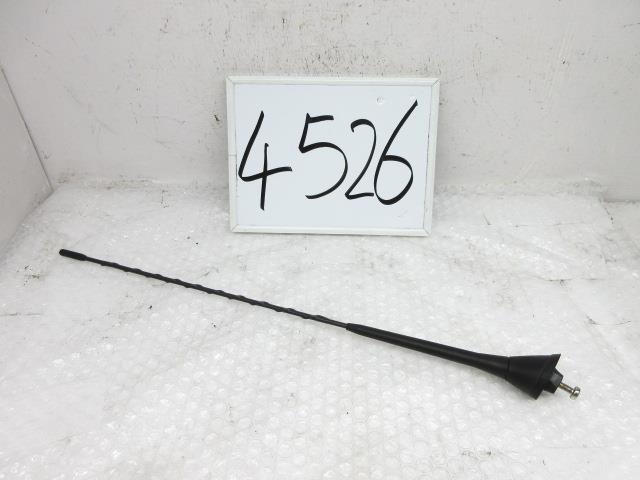 【中古】中古部品 BMW Z4 BU25 アンテナ 【3500170000-230812504861000】