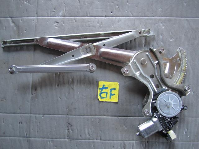 【中古】中古部品 bB QNC21 右フロントドアレギュレータ・モーター 【3310050100-001031783613120】