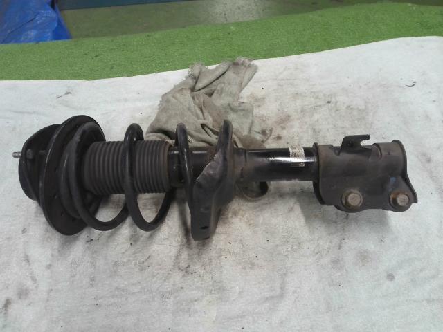 【中古】中古部品 インプレッサ GP6 左フロントストラット 【3310200100-000020180650210】