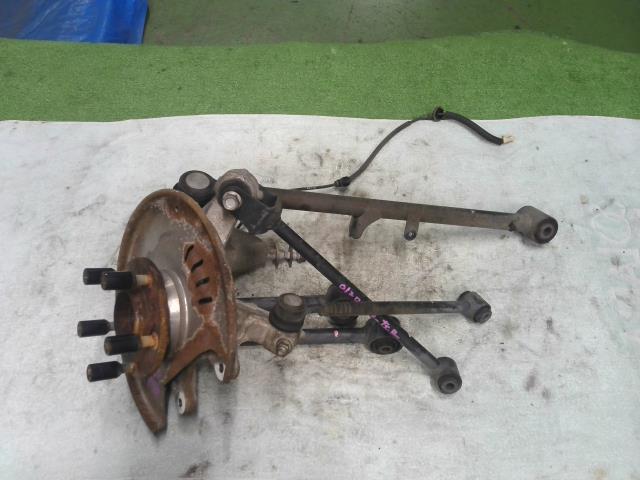 【中古】中古部品 ロードスター NCEC 左リアナックルハブ 【3310200100-000020101244440】