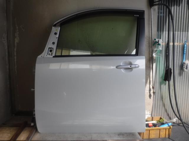【中古】中古部品 タントエグゼ L465S 左フロントドア 【3330450100-230921000113200】