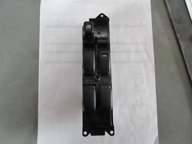 【中古】中古部品 トッポBJ H42A パワーウインドウスイッチ 【3310050100-001039902461900】