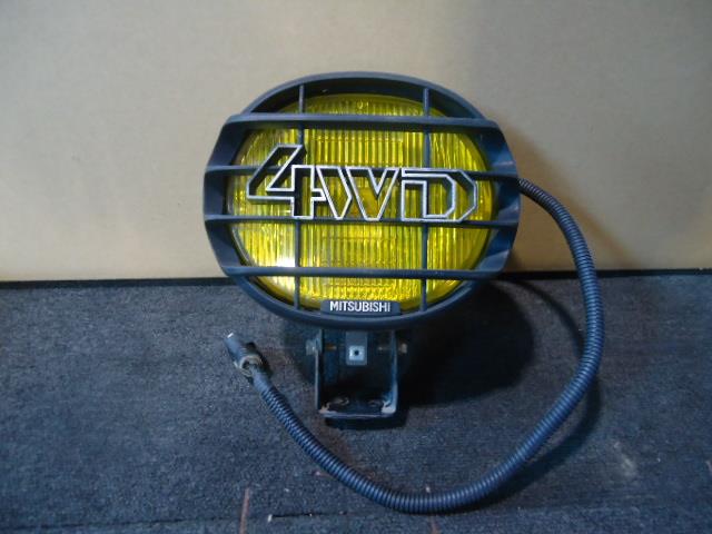 【中古】中古部品 パジェロジュニア H57A 左フォグランプ 【3310050100-000244774210950】