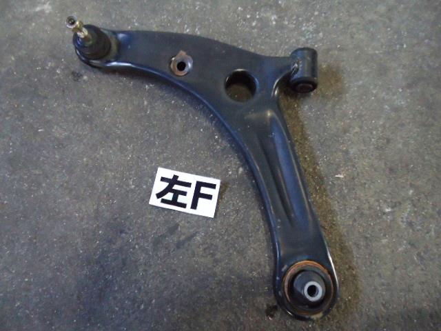 【中古】中古部品 コルトプラス Z23W 左フロントロアアーム 【3310050100-001347934351740】