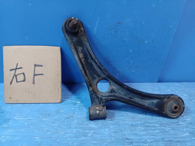 【中古】中古部品 ステラ RN1 右フロントロアアーム 【3310050100-230926000251720】
