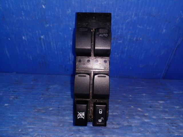 【中古】中古部品 ステラ RN1 パワーウインドウスイッチ 【3310050100-230926000261900】