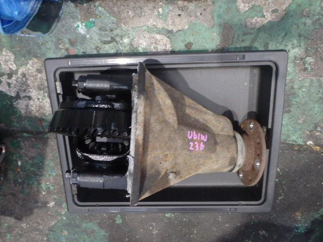 【中古】中古部品 タウンボックス U61W リアアクスルホーシング 【3331010800-000021440741200】