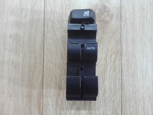 【中古】中古部品 ラパン HE22S パワーウインドウスイッチ 【3310390100-230908000261900】