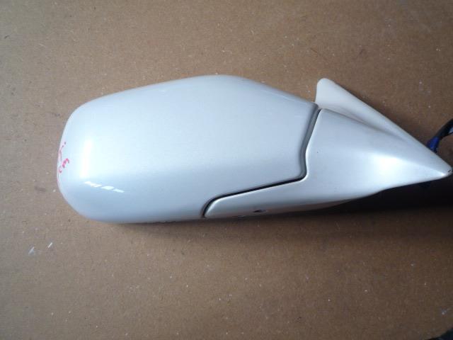 Rakuten - 【中古】中古部品 クラウンマジェスタ JZS147 右サイドミラー 【3310050100-001311304313500】