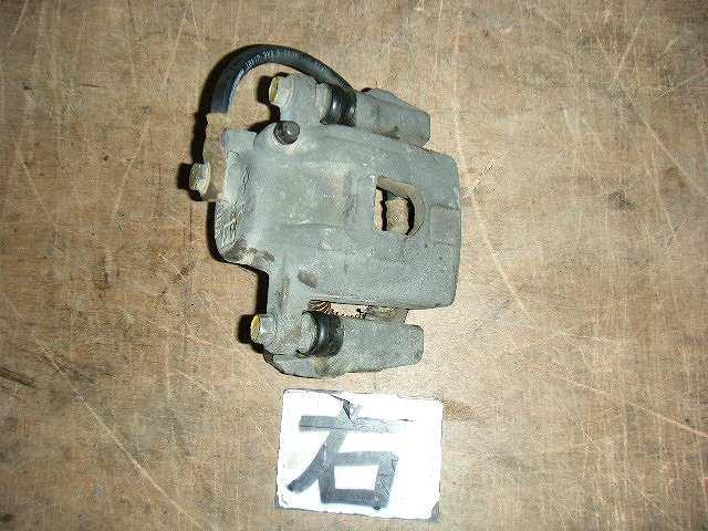【中古】中古部品 パジェロミニ H58A 右フロントキャリパー 【3310050100-001446400544330】