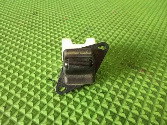 【中古】中古部品 ライフ JB1 パワーウインドウスイッチ 【3340220100-001140709461900】