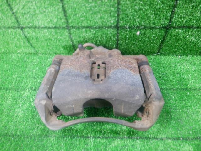 【中古】中古部品 ステップワゴン RF6 右フロントキャリパー 【3330420100-230922000144330】