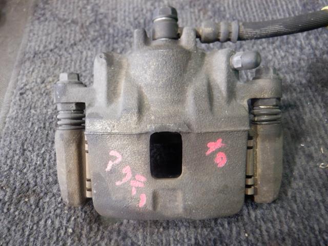 【中古】中古部品 アクティ HA7 右フロントキャリパー 【3340140100-000023503944330】