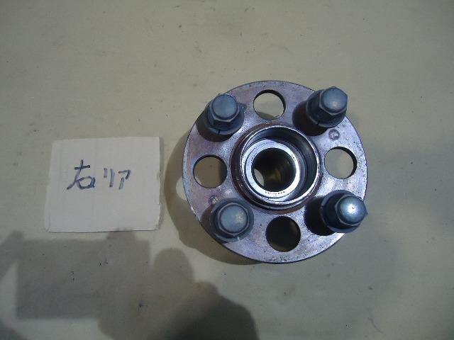 【中古】中古部品 フィット GD1 リアハブ 【3310050100-001598116544470】