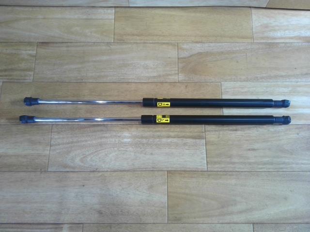 【中古】中古部品 アクア NHP10 バックドアダンパー 【3310390100-230718000577250】