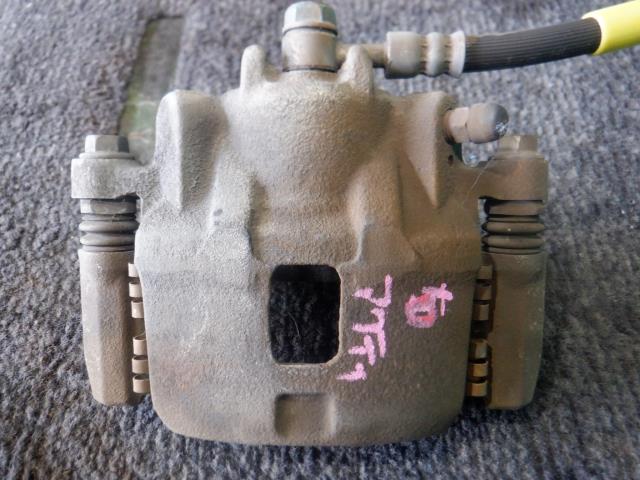 【中古】中古部品 アクティ HH5 右フロントキャリパー 【3340140100-000023507044330】