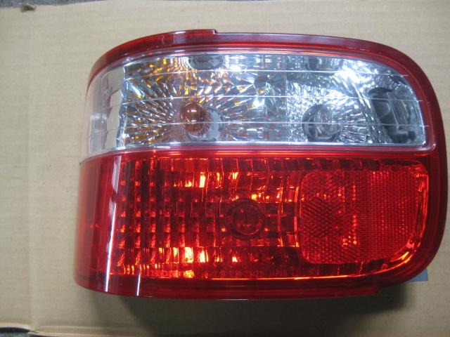 【中古】中古部品 ザッツ JD1 左テールランプ 【3310050100-000820766515600】