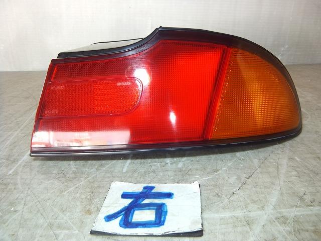 【中古】中古部品 エテルナ E53A 右テールランプ 【3310050100-220317000215500】