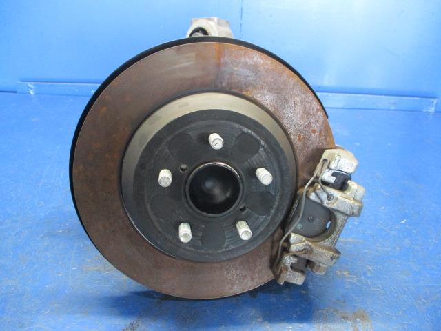 【中古】中古部品 インプレッサ GT2 右リアナックルハブ 【3310270100-000013828244410】