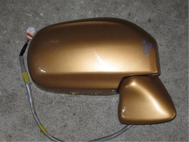 【中古】中古部品 プレマシー CP8W 右サイドミラー 【3310050100-000622615813500】