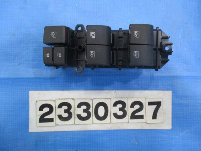 【中古】中古部品 シエンタ NHP170G パワーウインドウスイッチ 【3310040100-000233032761900】