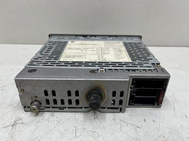 【中古】中古部品 VW シャラン 7MAAA オーディオ 【3310070100-0000Y0745961050】