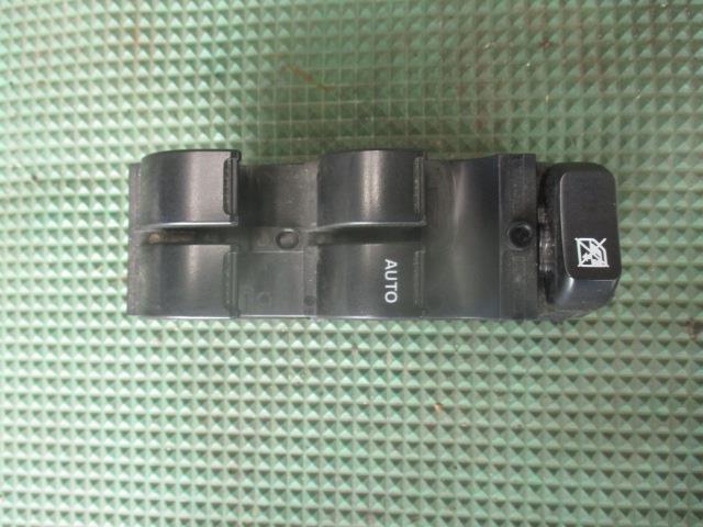 【中古】中古部品 ルークス ML21S パワーウインドウスイッチ 【3310190100-000233018261900】