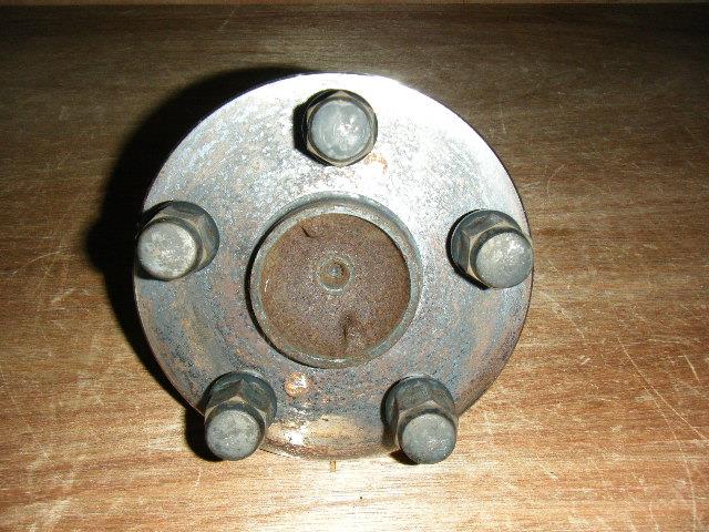 【中古】中古部品 ウィッシュ ZNE10G リアハブ 【3310050100-001350426144470】