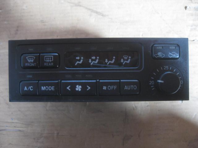 【中古】中古部品 マークII GX100 A/Cスイッチパネル 【3310050100-000907524760900】