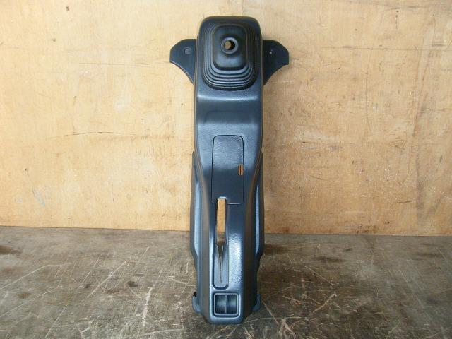 【中古】中古部品 エブリィ DA62W コンソールボックス 【3310050100-001681764277100】