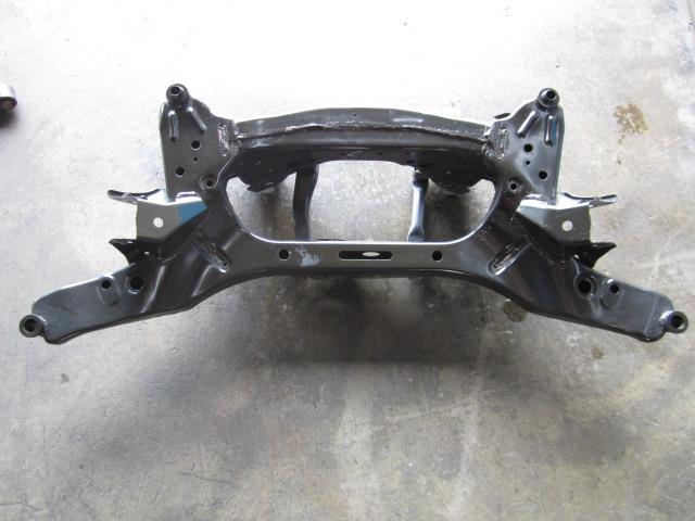 メーカー 日産 車名 デュアリス 型式類別 15671-0011 グレード 20G 認定型式 DBA-J10 車両タイプ 5DJワゴン 年式 H19/9 シフト CVT 駆動 通称型式 FDRARHZJ10EDA エンジン型式 MR20DE ミッション型式 アクスル型式 車体色 メットブラックメタリック 車体色No Z11 トリム色No G 走行距離(Km) 125,000 メーカー純正品番 55401-1YA0A 部品メーカー品番 保証 1ヶ月/1000km 付加情報 2WD; サビ有り； 商品情報 ※純正番号およびモデル番号は参考としてください。※リビルト部品を購入される際のお願い【再生部品】と表示されているものをリビルト部品と呼んでいます。リビルト部品の場合には、交換時に取り外した部品をご返却していただく場合があります。詳しくはこちら※大物商品(ドア・ボンネット・バンパー等)は個人宅への配送ができない場合がございます。その場合、最寄りの配送業者支店止め等の対応となりますので、あらかじめご了承ください。 ページ上部へ【中古】中古部品 デュアリス J10 リアメンバー 【3310050100-001276186651800】