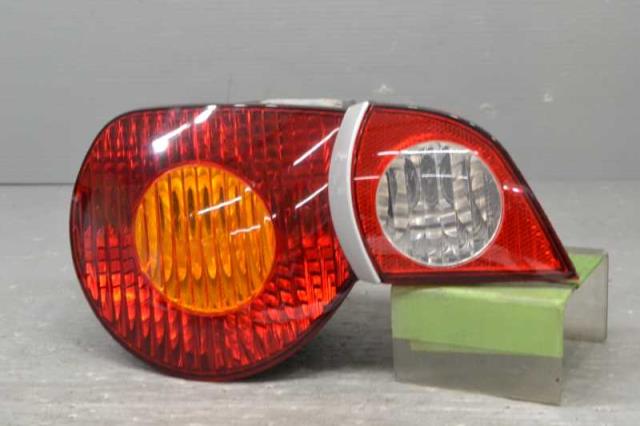 【中古】中古部品 BMW Z4 左テールランプ 【3310580000-231020000515600】