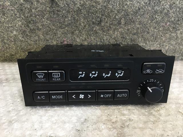 【中古】中古部品 マークII GX100 A/Cスイッチパネル 【3330530100-000011534160900】