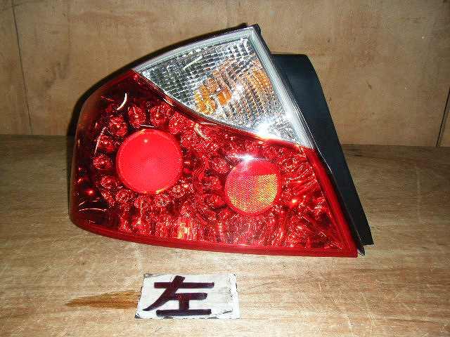【中古】中古部品 フーガ Y50 左テールランプ 【3310050100-001410661815600】