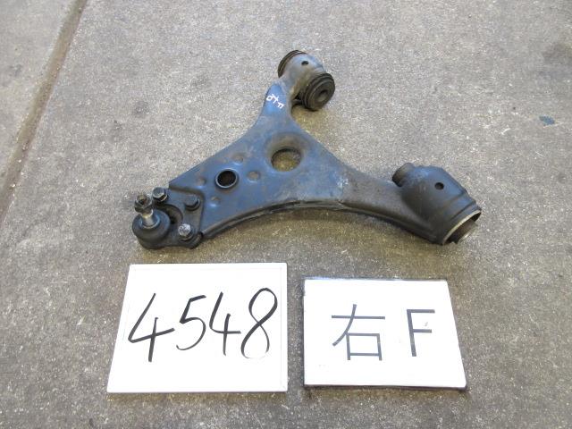 【中古】中古部品 ベンツ Bクラス 245233 右フロントロアアーム 【3500170000-231024505351720】