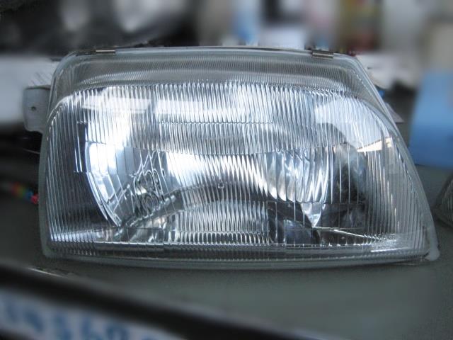【中古】中古部品 アルト HC11V 右ヘッドランプ 【3310050100-000598147210800】