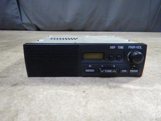 【中古】中古部品 ミニキャブ U61V ラジオ 【3330810100-231026000461100】