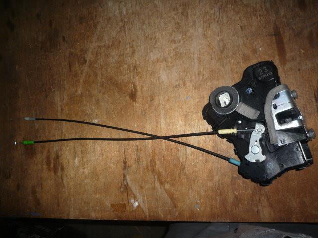 【中古】中古部品 パッソ QNC10 右フロントドアロックソレノイド 【3310050100-001349713864550】