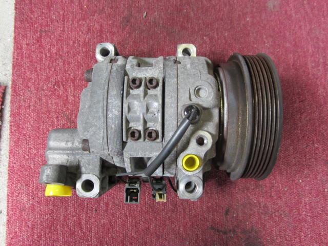 【中古】中古部品 マーチ K11 A/Cコンプレッサー 【3310050100-001041712360700】