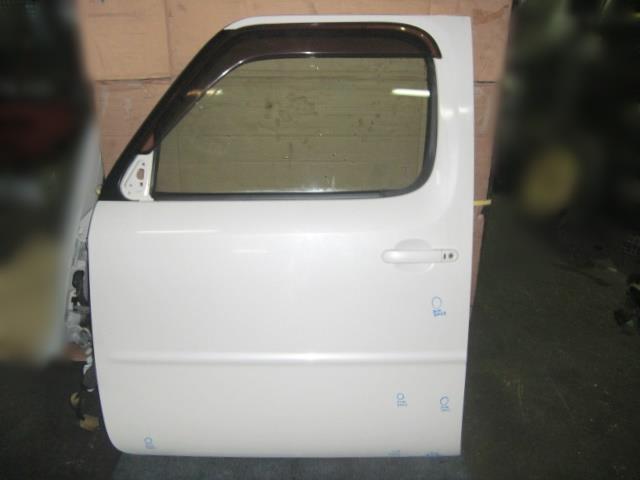 【中古】中古部品 キューブ BZ11 左フロントドア 【3310050100-001285317513200】