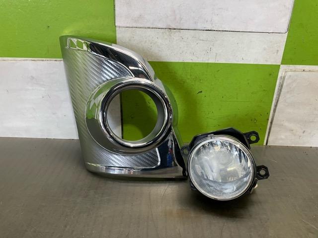【中古】中古部品 タント LA600S 右フォグランプ 【3330530100-000005158710850】