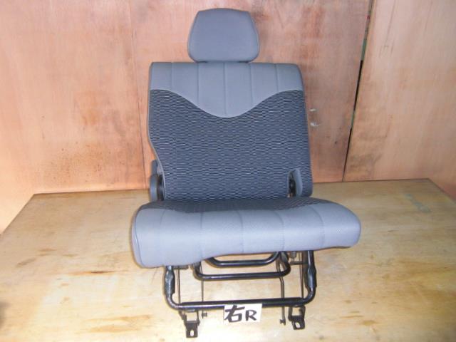 【中古】中古部品 ハイゼットアトレ S220G リアシート 【3310050100-001335925170800】